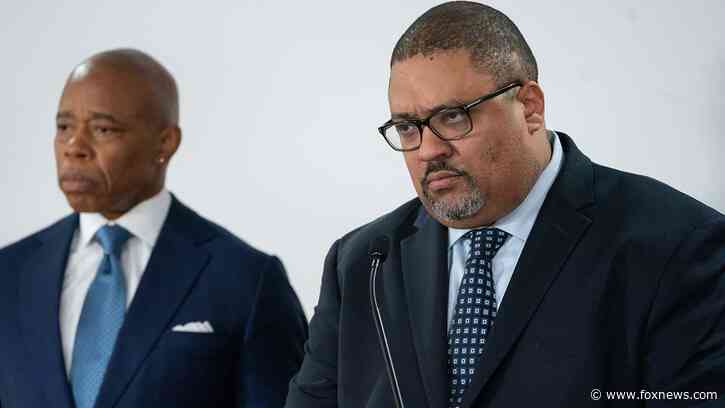 Bragg's office faces bar complaint alleging discrimination in 'diversity' hiring practices