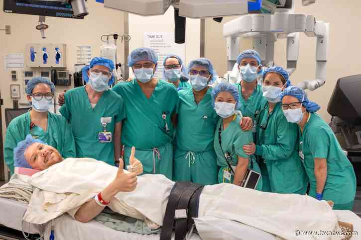 Chicago man receives kidney transplant while fully awake, goes home very next day