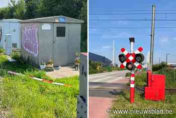 Geen treinverkeer tussen Turnhout en Tielen omdat vrachtwagen slagboom van overweg vernielt