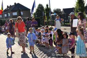 Kleuterjuf Karin mag lepeltjesgewijs met pensioen gaan