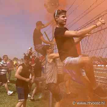 Staphorster TT-fans leven mee met local hero Collin Veijer, honderden supporters naar Assen