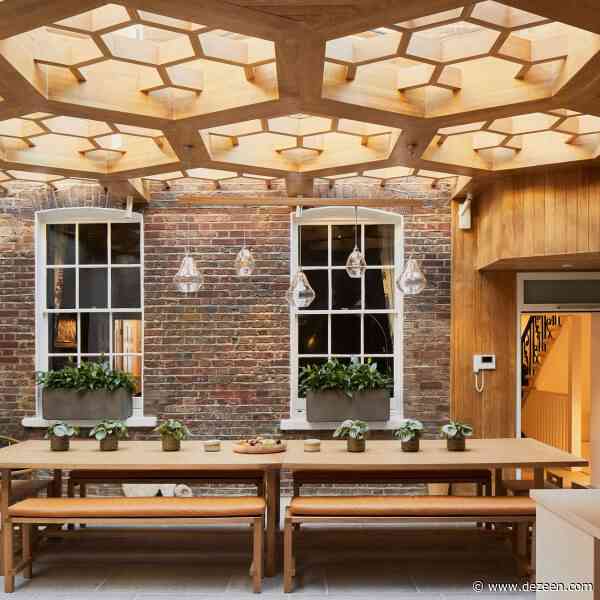 SPPARC transforms London townhouse into office with "honeycomb" roof