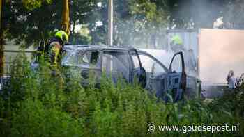 Auto in vlammen op bij tankstation langs A12
