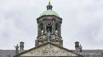 Koning opent tentoonstelling met kunst van dak Paleis op de Dam