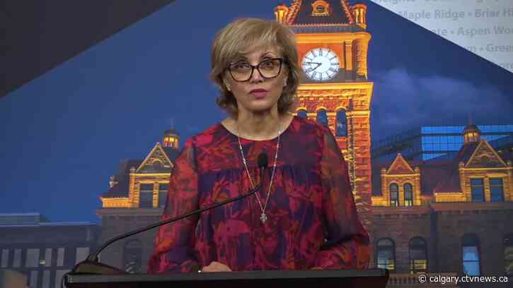 Calgary mayor pleads with residents to keep saving water as repairs progress