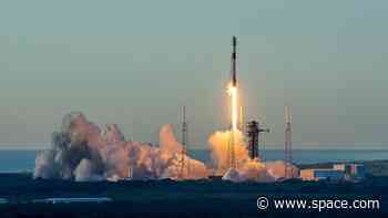 SpaceX launches 23 Starlink satellites, lands Falcon 9 rocket on record 22nd flight (video)