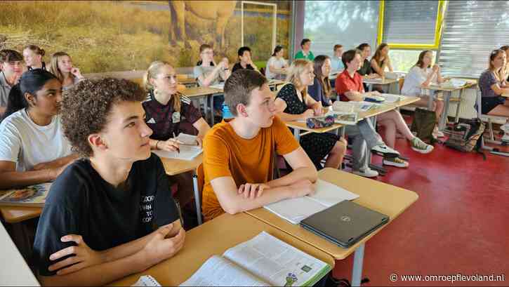 Emmeloord - Korte lessen en 's middags vrij; tropenroosters op scholen vanwege de warmte