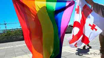 "Propaganda"-Verbot vorgesehen: LGBTIQ-feindliches Gesetz in Georgien vorgestellt
