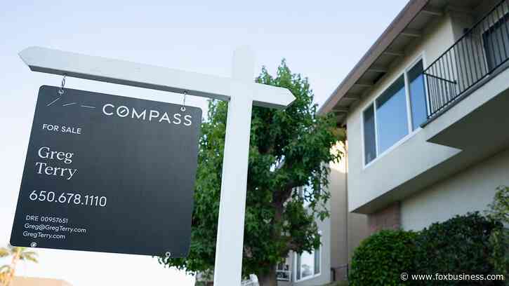 Mortgage rates fall slightly to 6.86%