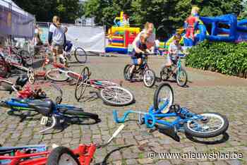 Kerkplein omgetoverd in speelparadijs tijdens Herentals Fietst & Feest