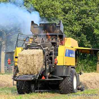 112 Nieuws: Botsing in Nieuwleusen | Drie balenpersen vliegen in brand