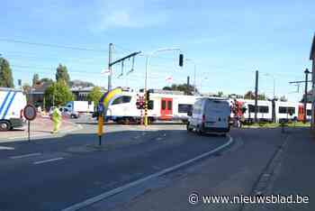 Belangrijke spooroverweg aan station van Asse volgende week drie dagen afgesloten