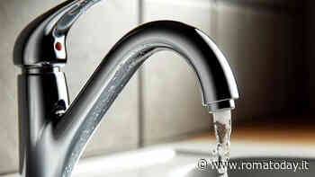 Palazzi senz'acqua, Acea risponde: "Colpa degli impianti vecchi". Ma i residenti non ci stanno