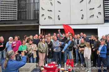 Buurt verrast Spar-uitbater Eddy op laatste werkdag: “En nu enkele festivals plannen”