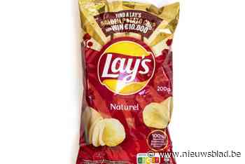 Moeder gebruikt zakje chips om drugs voor zoon binnen te smokkelen in gevangenis