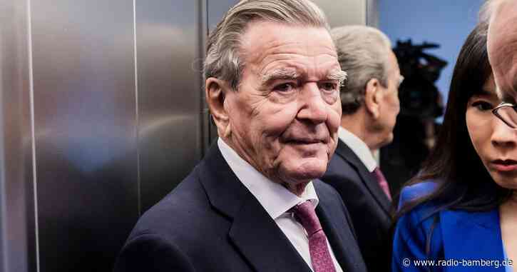 Untersuchungsausschuss lädt Ex-Kanzler Schröder als Zeugen