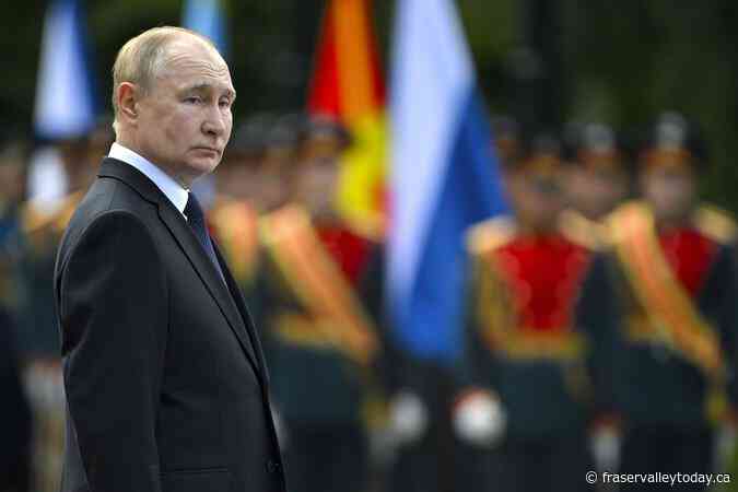 Putin calls for resuming production of intermediate missiles after scrapping of treaty with US
