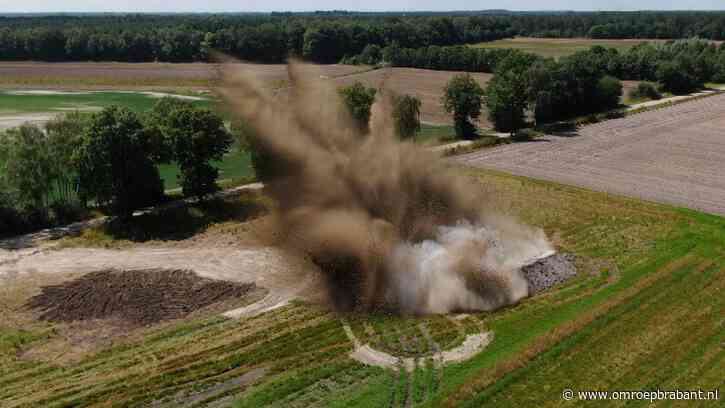 Zware bom uit oorlog ontploft langs snelweg: ‘Onmenselijke krachten’