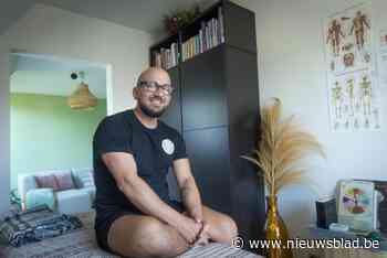 Slechtziende Fabrizio masseert artiesten Genk on Stage: “Ik ga er alles aan doen om Joost Klein op mijn tafel te krijgen”