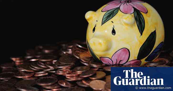 Savers urged to open inflation-beating accounts before UK interest rates fall