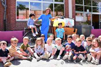 Guido Gezelle neemt afscheid van Duracellkonijn Hilde