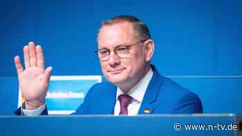 Ohne Gegenkandidat: AfD-Parteitag bestätigt Chrupalla mit als Vorsitzenden