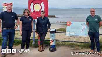 Pedal-powered guides installed on promenade
