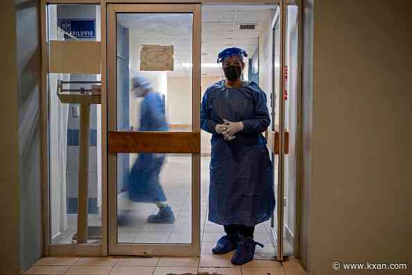 Doctors in Baja ask state to promote their services as business slumps