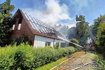 Lübbecke: Wohnhaus brennt komplett aus