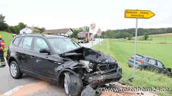 Zwei Personen mittelschwer verletzt bei Unfall in Mitterskirchen