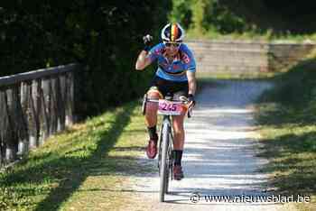 Joyce Vanderbeken aan het feest in Maasmechelen
