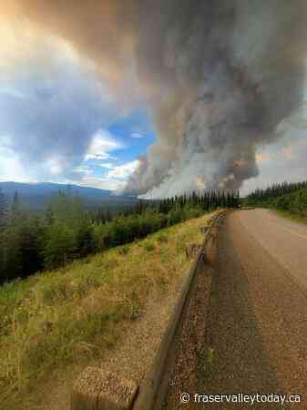 Yukon village of Mayo receives evacuation alert due to area wildfire