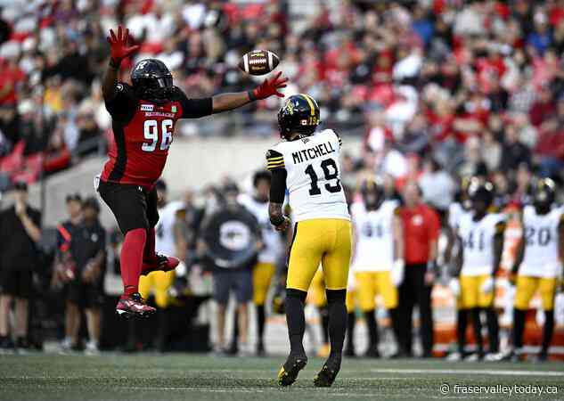 Ward’s late field goal lifts Redblacks past winless Tiger-Cats 24-22