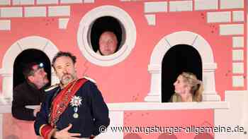 Ein Selfie vom Kini: Sensemble feiert Premiere mit einer Komödie