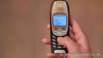 Americans are ditching smartphones for 'dumb' devices that only call and text to avoid 'zombie mode'