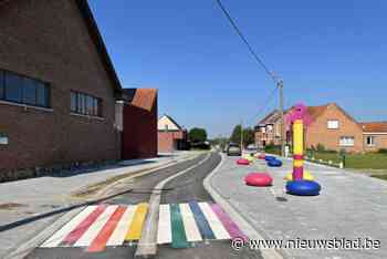 Gemeente krijgt eerste regenboogzebrapad