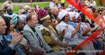 NEC presenteert Vierdaagse-shirt • Arnhem maakt excuses voor slavenhandel