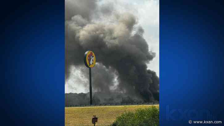 Fire breaks out at old Buc-ee's location in Luling