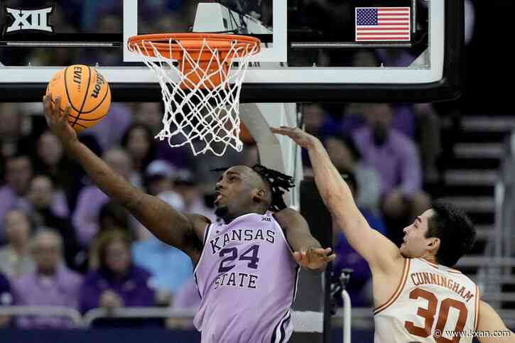 Texas men's hoops use last scholarship on Kansas State transfer forward