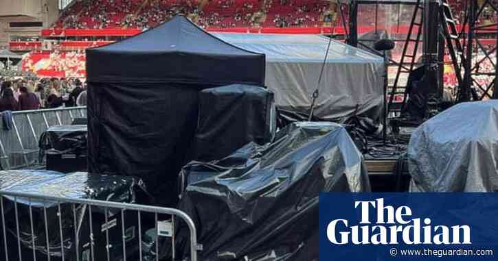 We couldn’t see a thing in our VIP Taylor Swift seats