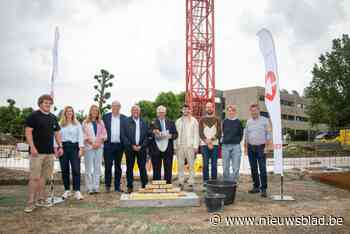 Symbolische eerste steen van nieuwbouwproject voor scouts is gelegd