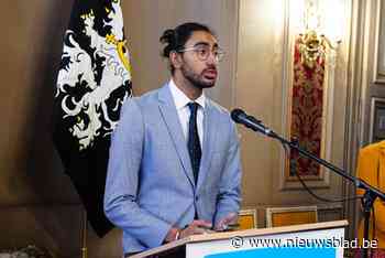 Zijn vader mocht de cafés niet binnen, nu is Sukh (22) student van het jaar: “Deze titel bewijst dat er verbetering is”