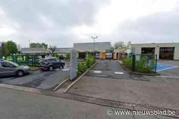 Twee vechtersbazen gaan elkaar te lijf in de wachtrij aan de autokeuring: “Ene bestuurder stak de andere voorbij”