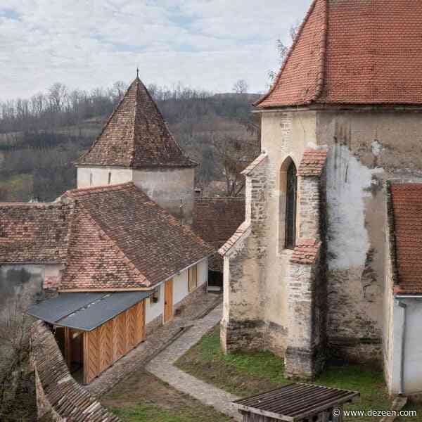 Dezeen Debate features "smart and humble" church conversion in Transylvania