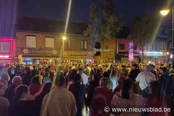 Vlaggen, getoeter en veel gejuich: Limburgse Turken vieren feest na EK-zege tegen Oostenrijk
