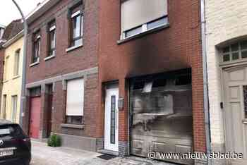 Bewoner afgevoerd naar ziekenhuis na garagebrand: elektrische fiets wellicht oorzaak