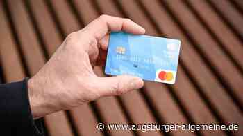 So funktioniert die Bezahlkarte für Asylbewerber im Landkreis Augsburg