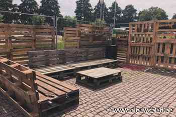 Jeugdhuis de Moeve opent tijdelijk zomerterras op vrijdagen en zaterdagen