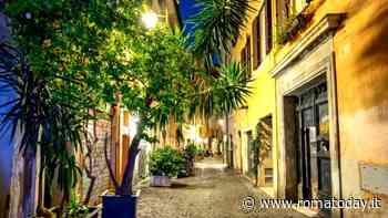 Notte tra i vicoli di Roma: i Rioni Regola e Parione