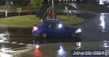 Shocking video shows gun aimed, fired at movie theatre in Richmond Hill, Ont.